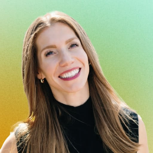 Headshot of Katie Nessel